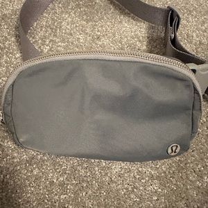 Lululemon everywhere Belt Bag